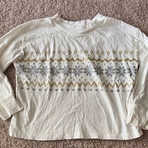 💜 3 for $10 GAP Cream Sweater with Gold and Gray Snowflake Design